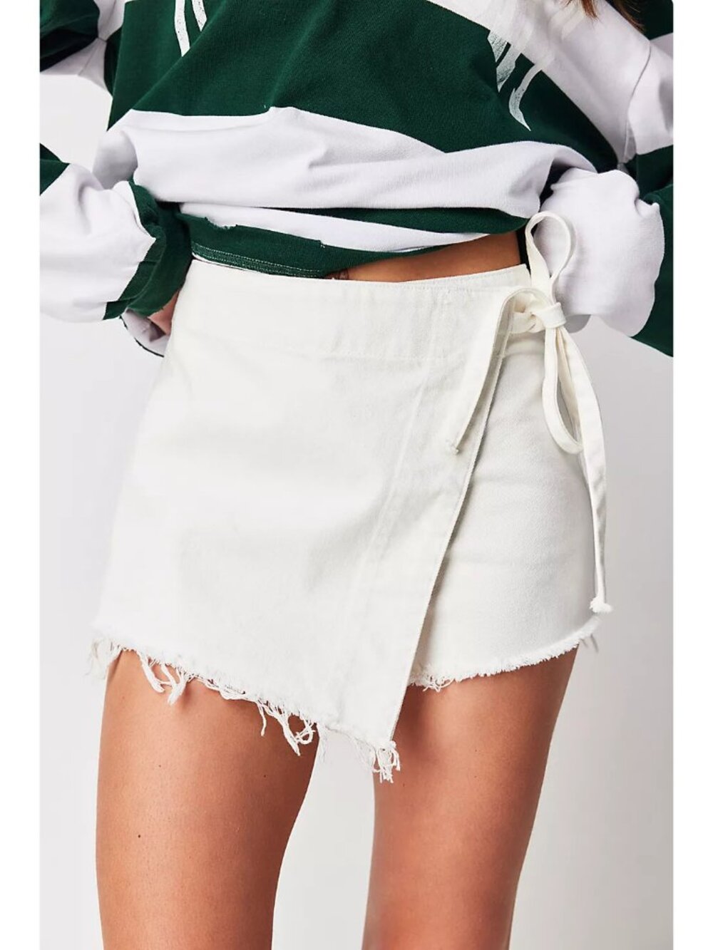 🆕 FREE PEOPLE We The Free Emmy Denim Skort / White